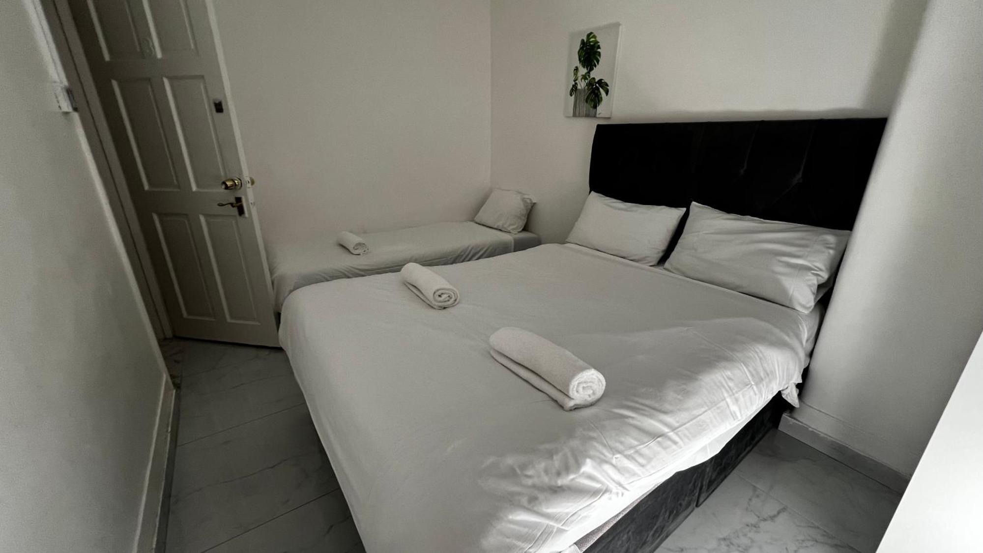 Lovely Ground Floor Miles Apartamento *
